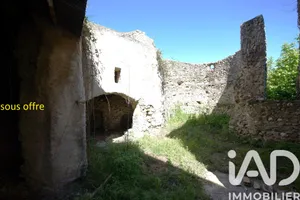 House at Villedieu (84110)