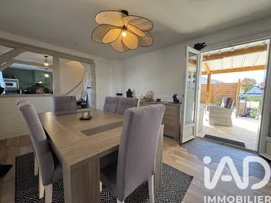 Townhouse in Saumur (49400)