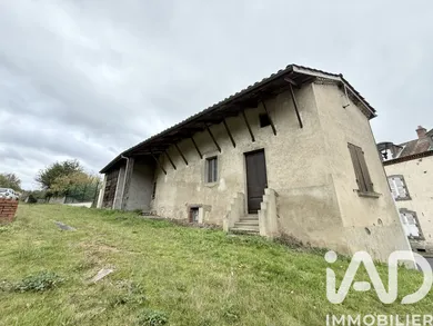 Maison à Saint-Dier-d'Auvergne (63520)