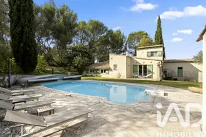 House at Fuveau (13710)