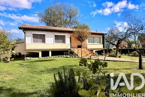 House at Latresne (33360)