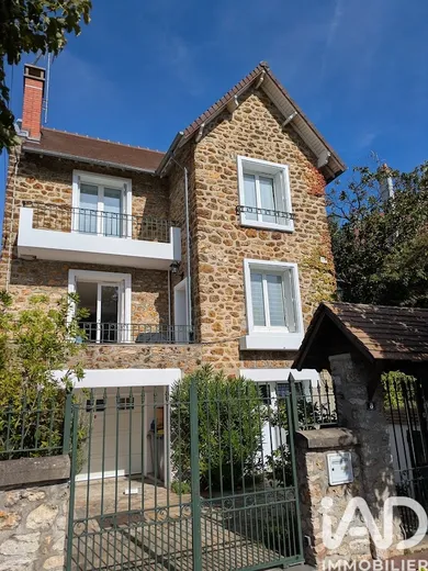 Townhouse in Épinay-sur-Orge (91360)