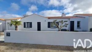 Traditional house at La Barre-de-Monts (85550)