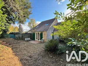 Traditional house at Bonnelles (78830)