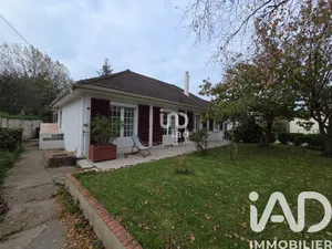 Park home at Saint-Quentin-la-Motte-Croix-au-Bailly (80880)