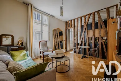 Apartment in Paris (75011)