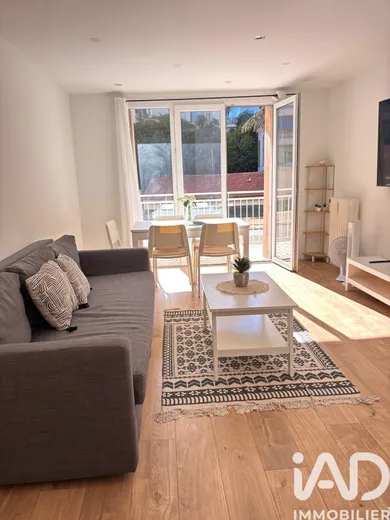 Apartment in Antibes (06160)