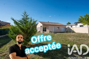 Maison à Saint-Étienne-de-Fontbellon (07200)