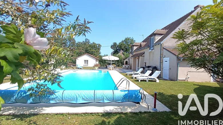 Maison 6 pièces 175 m² · à Maisonnais · 175 m² · 222 000 €