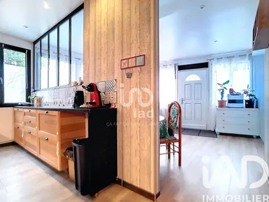 Apartment in Rosny-sous-Bois (93110)