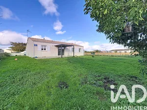 Maison à Sainte-Radégonde-des-Noyers (85450)