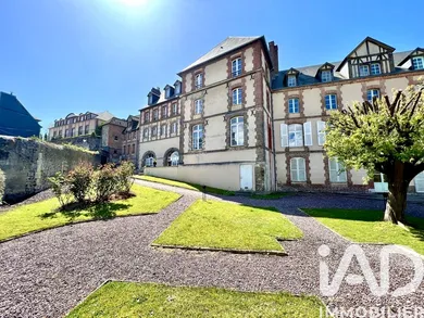 Appartement à HONFLEUR (14600)