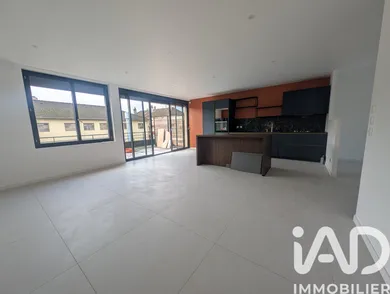 Apartment at Oyonnax (01100)