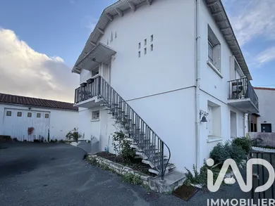 Townhouse in La Rochelle (17000)