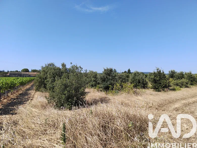Terrain à Sainte Cécile les Vignes (84290) · 39 000 €