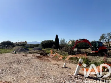 Building plot in Saint-Estève (66240)