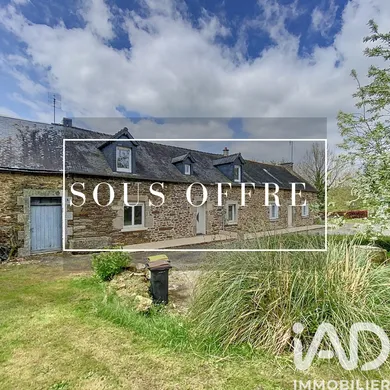 Longere at Allineuc (22460)