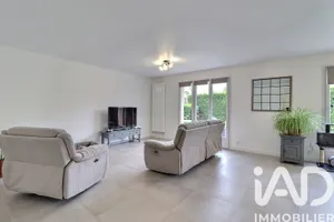 Traditional house in Ozoir-la-Ferrière (77330)