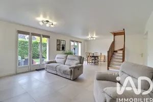 Maison traditionnelle à Ozoir-la-Ferrière (77330)