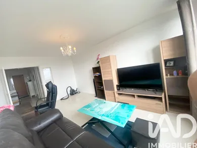 Apartment in Paris (75013)