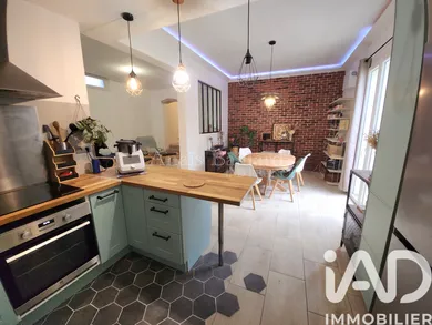 Apartment in Combs-la-Ville (77380)