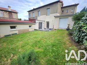 Apartment in Combs-la-Ville (77380)