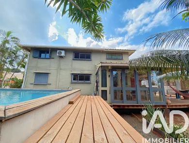 Traditional house in DEMBENI (97660)