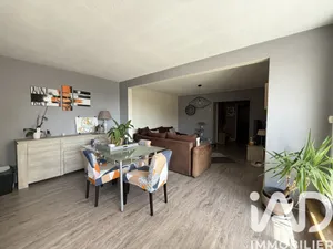 Apartment in Vaux-le-Pénil (77000)