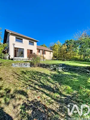Traditional house at Montgardin (05230)