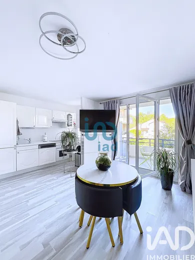 Apartment in Montévrain (77144)