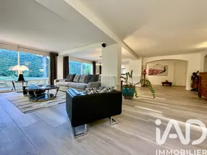 House at La Tour-de-Salvagny (69890)