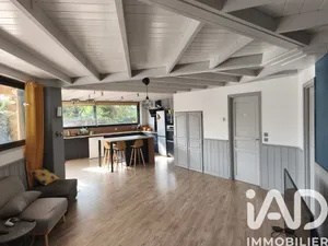 Maison à Saint-Christoly-de-Blaye (33920)