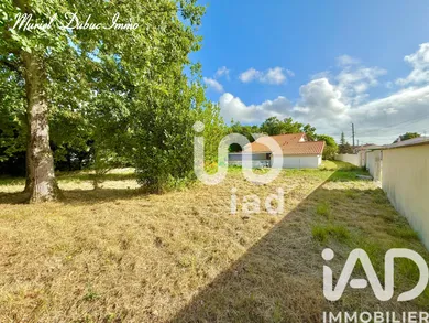 Terrain à bâtir à Breuillet (17920)