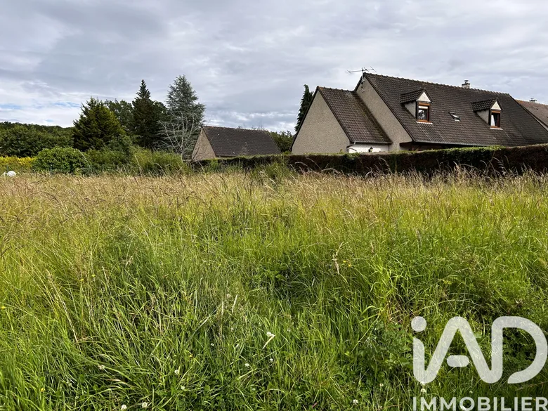 Terrain 250 m² · à Saint-Piat · 250 m² · 86 000 €