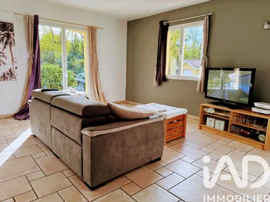 Architectural house in Saint-Étienne-de-Tulmont (82410)