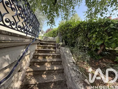 Townhouse in Figeac (46100)