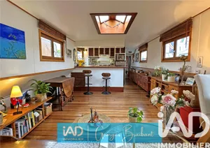 Barge in Asnières-sur-Seine (92600)