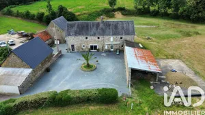 House in La Vendelée (50200)