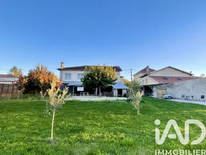 Maison de campagne à Manthes (26210)