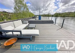 Barge in Mézy-sur-Seine (78250)