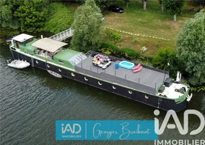 Péniche à Mézy-sur-Seine (78250)