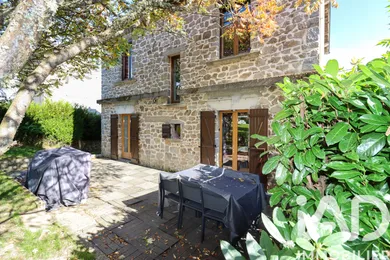 Maison à Ussel (19200)