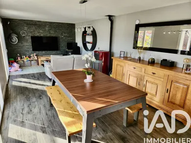 House at Paron (89100)