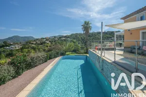 Architectural house at Les Adrets-de-l'Estérel (83600)