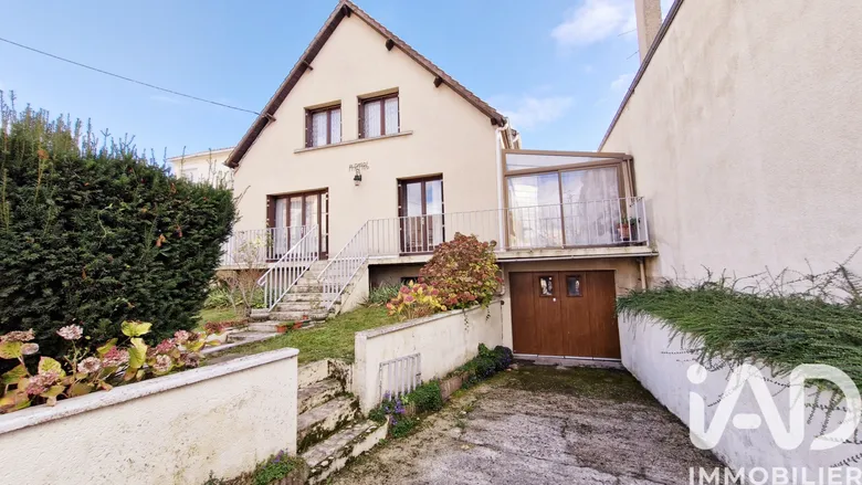 Maison 9 pièces 159 m² · à Lucé · 158,6 m² · 214 000 €