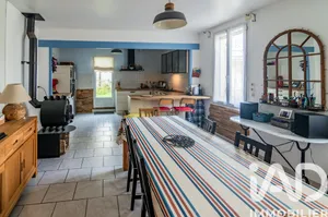 House at Saint-Denis-de-Pile (33910)