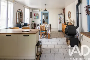 House in Saint-Denis-de-Pile (33910)