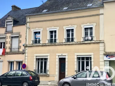 Townhouse in Pré-en-Pail (53140)