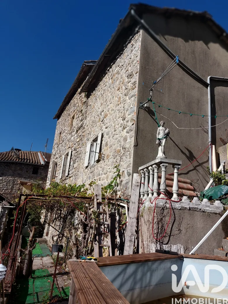 Maison 3 pièces 75 m² · à Barnas · 75 m² · 85 000 €