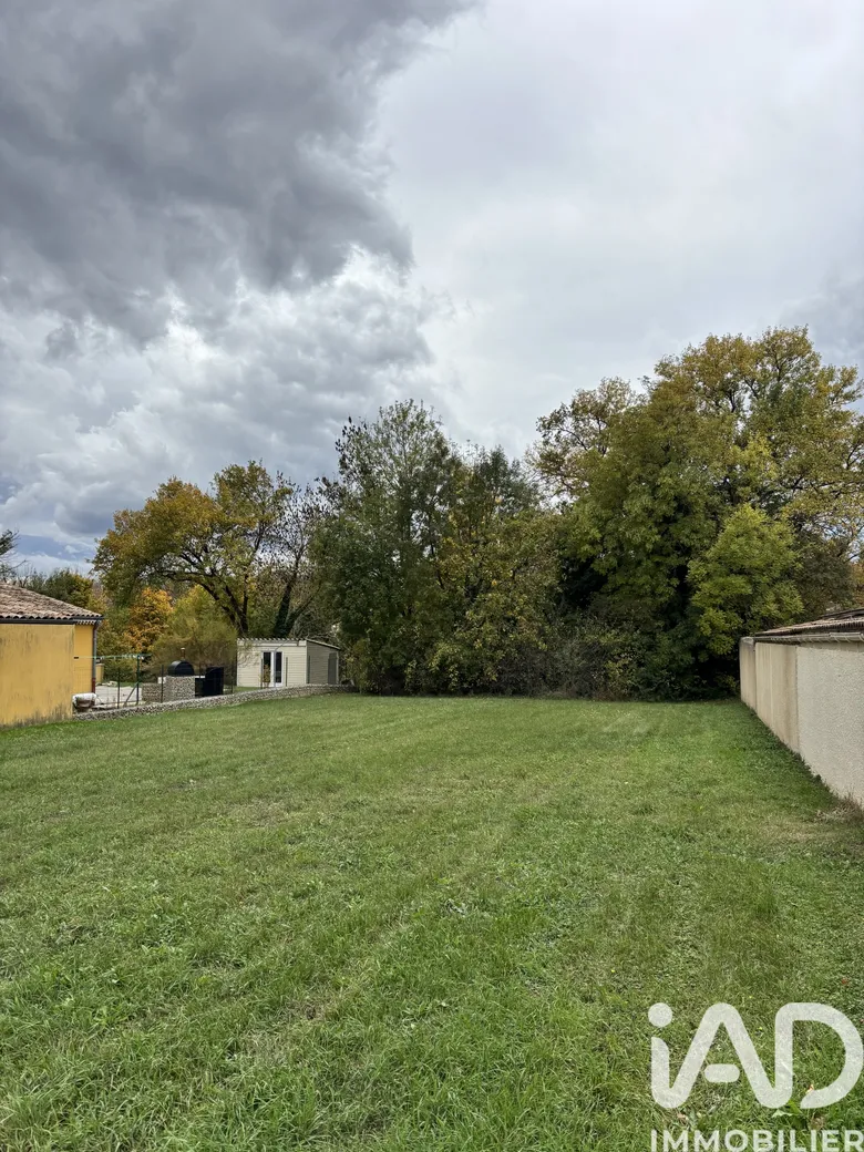 Terrain à bâtir à Mirabel-et-Blacons (26400) · 120 000 €